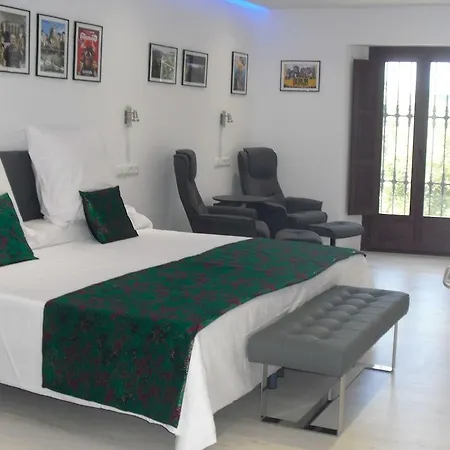 Ronda Hotel *